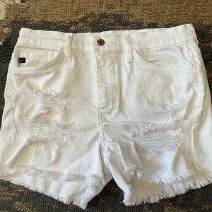 Kancan Estilo white shorts, size 28